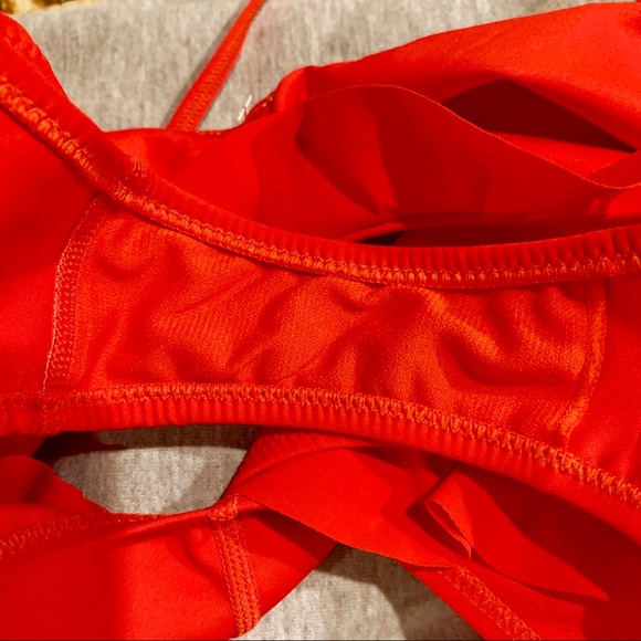 🔥 KENDALL & KYLIE NEW Ruffle Poppy Red Swimsuit - Picture 7 of 8